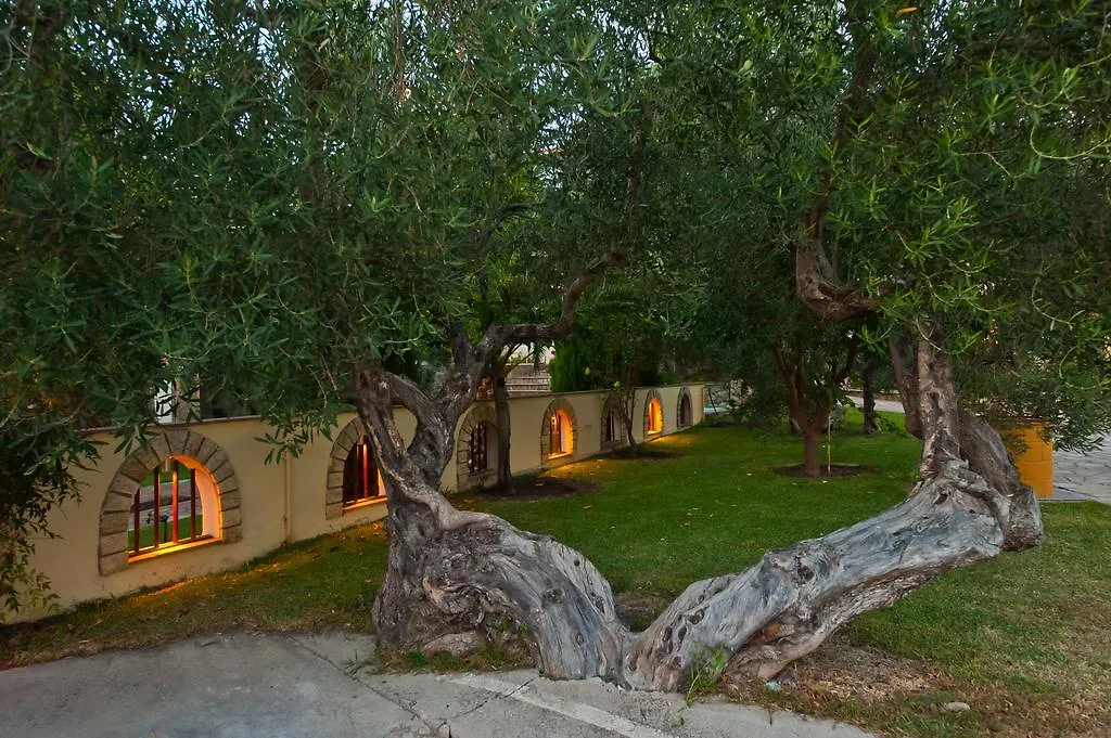 Seydnaya Apartments & Studios Neos Marmaras